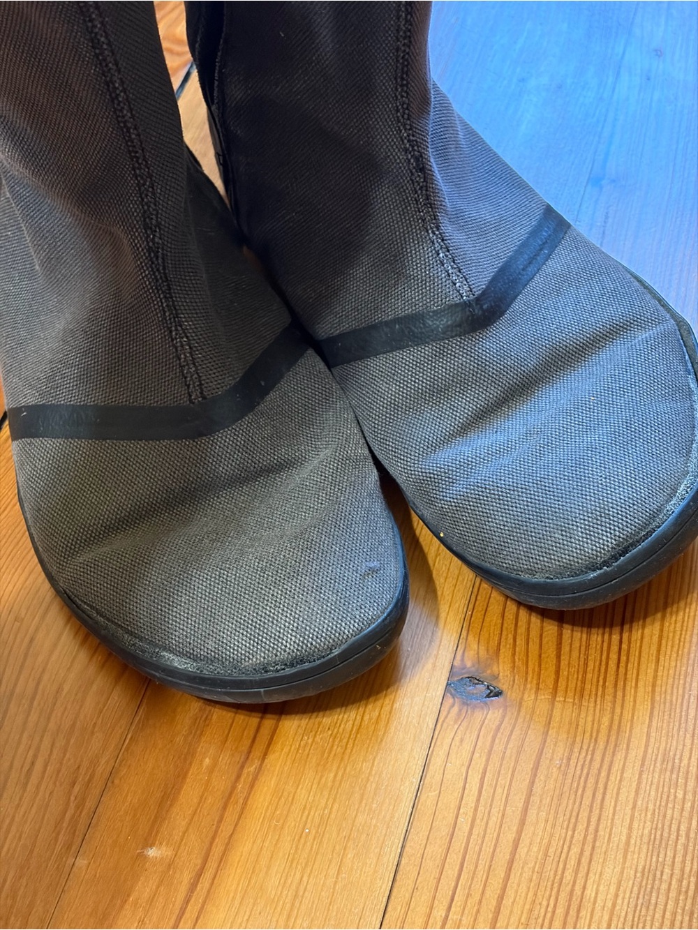 Vivo Barefoot Gray Slip-On Ankle Booties